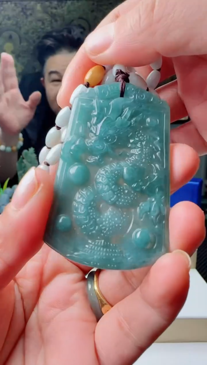 【闪购商品】翡翠颈饰未镶嵌1111111111