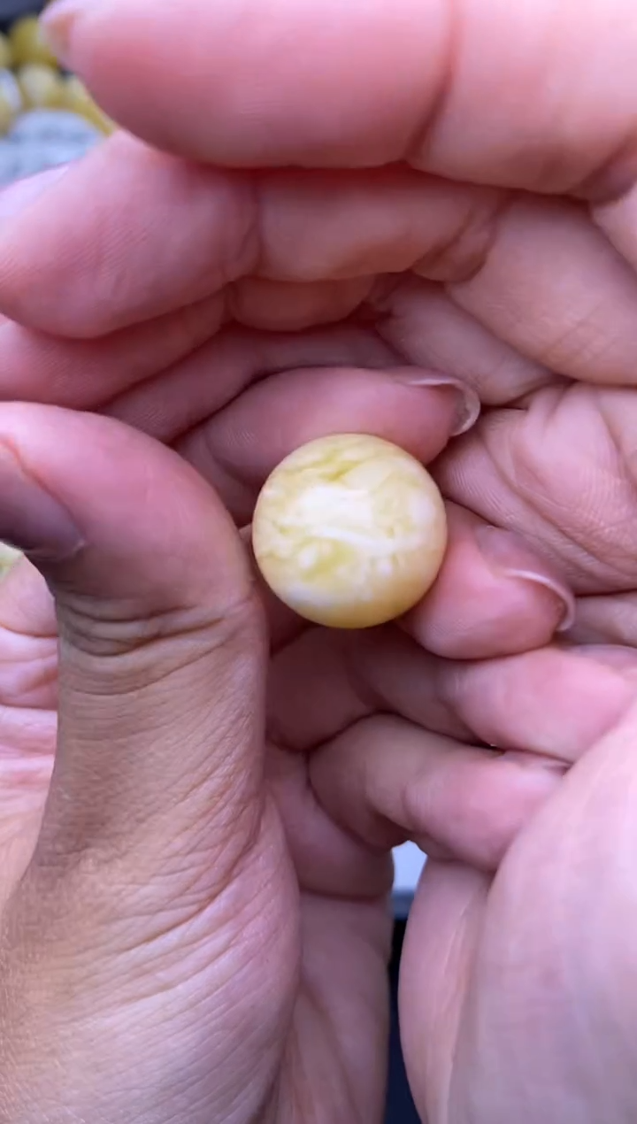 裸石琥珀未镶嵌大小姐珠宝52