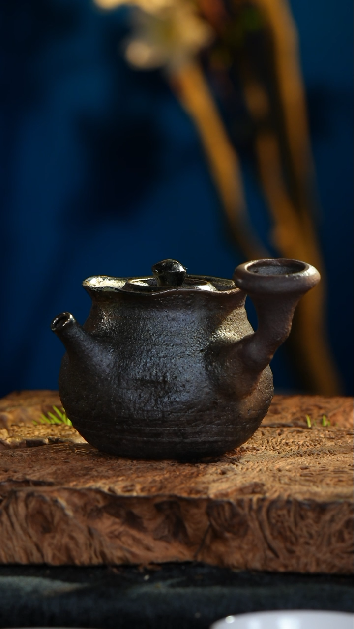 【闪购商品】【1242】已开价 柴烧侧把壶