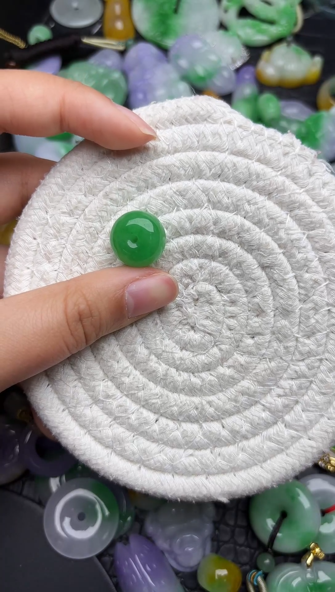 颈饰未镶嵌翡翠缅甸翡翠吊坠