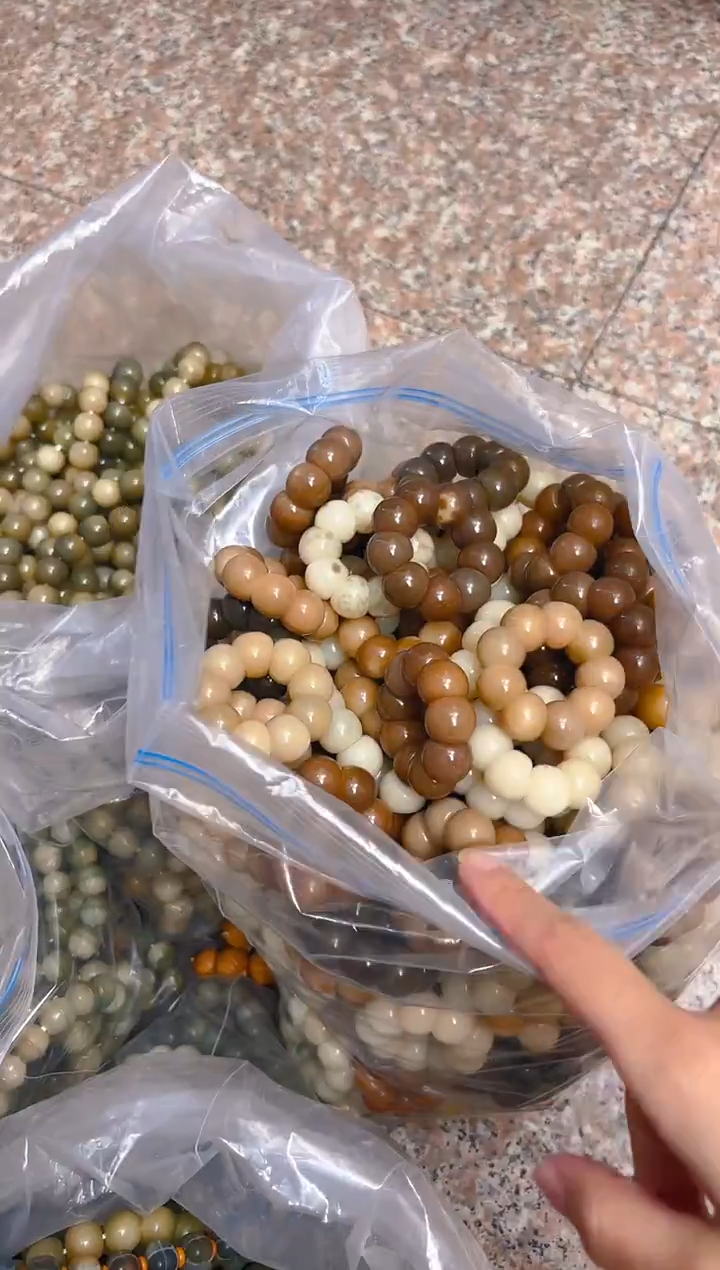 吊坠菩提根/象牙果混色手捻 随机一条