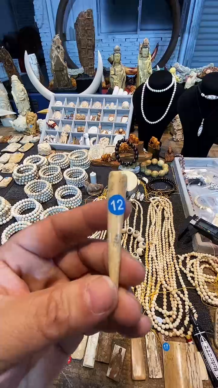 泥塑小把玩件摆件