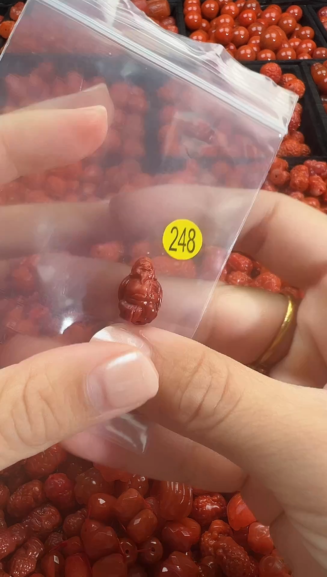 颈饰未镶嵌南红玛瑙1