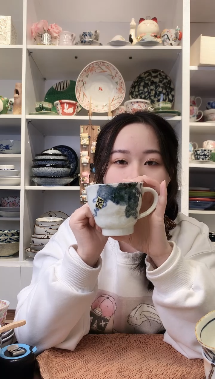 陶瓷粗陶手绘山葡萄马克杯