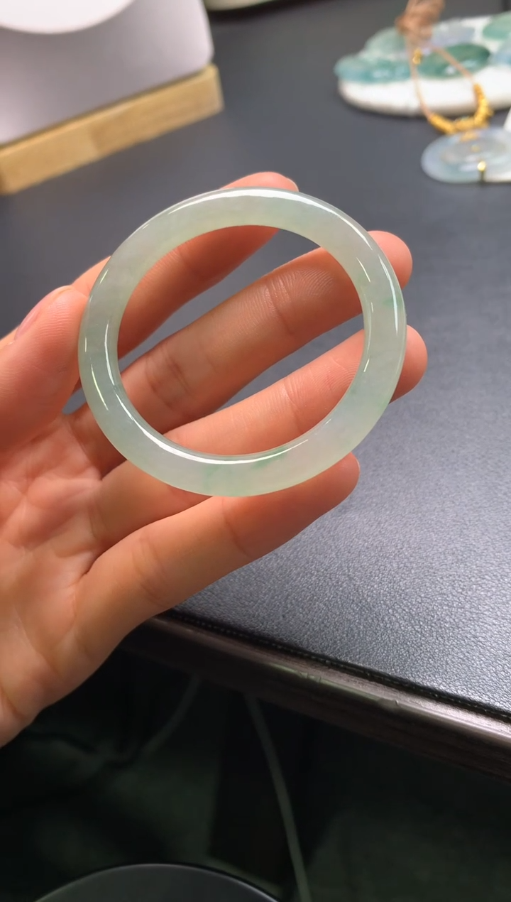 未镶嵌定制翡翠0534296084（42.6*5.7*6.1）