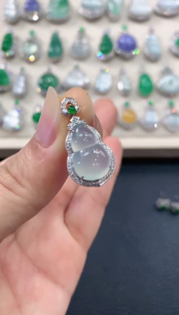 【闪购商品】翡翠吊坠(不含链)18K金镶嵌C5   