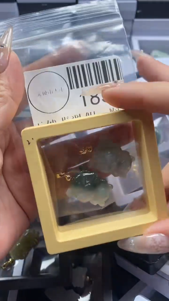 颈饰未镶嵌翡翠范**范1832