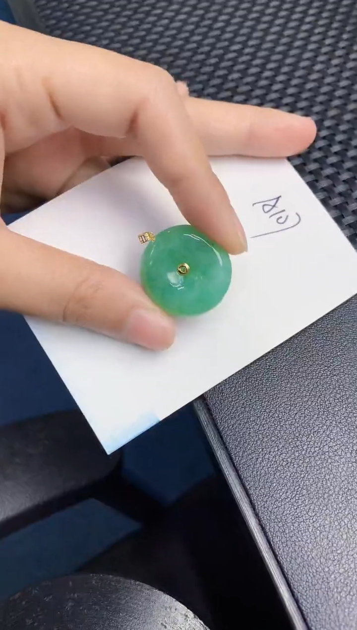 【闪购商品】翡翠颈饰18K金镶嵌000000000