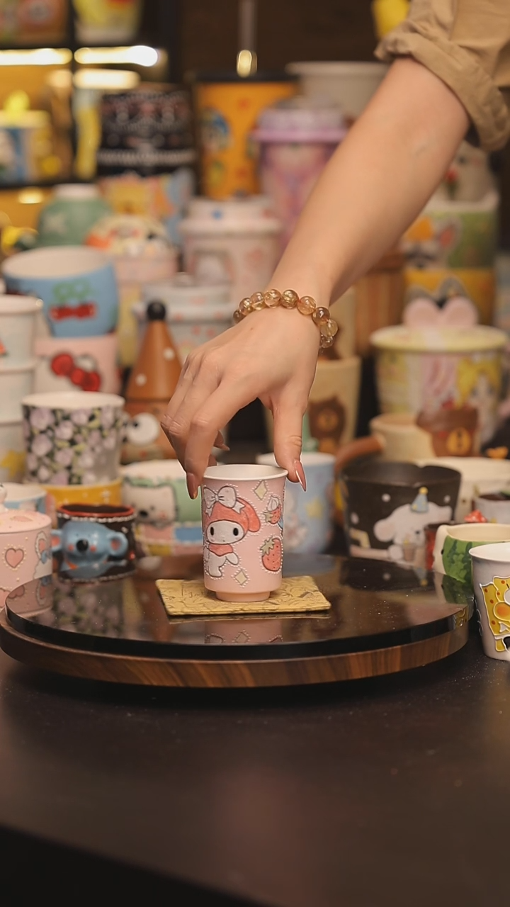 景德镇釉下彩绘设计师款式陶瓷