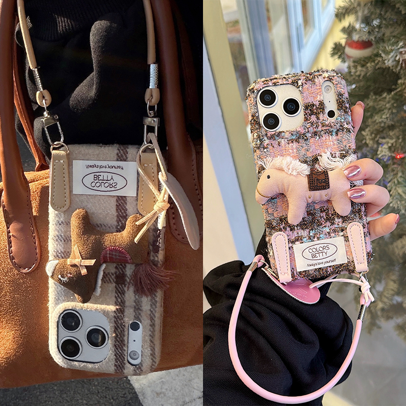 绒布撞色格子小马手提挂绳手机壳适用苹果17iphone16promax大孔