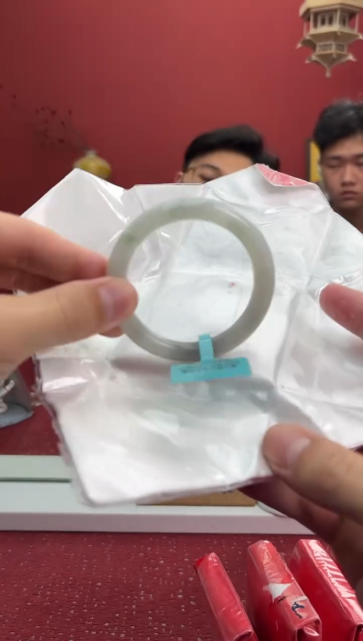 【闪购商品】翡翠手镯（圆镯）未镶嵌6手镯