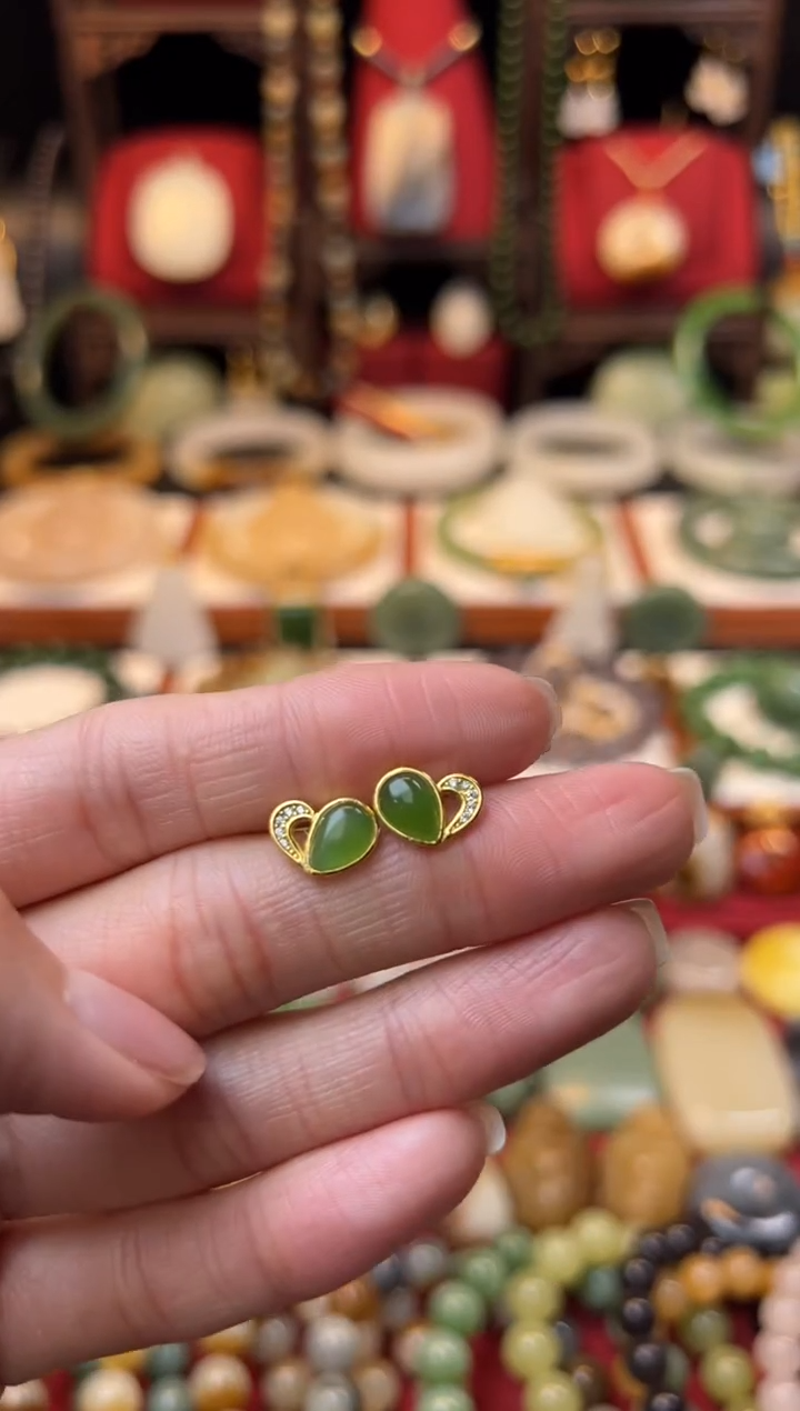 【闪购商品】和田玉耳饰银S925镶嵌福利