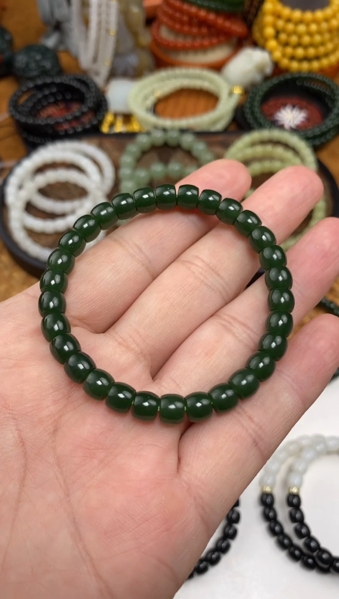 颈饰未镶嵌和田玉手串