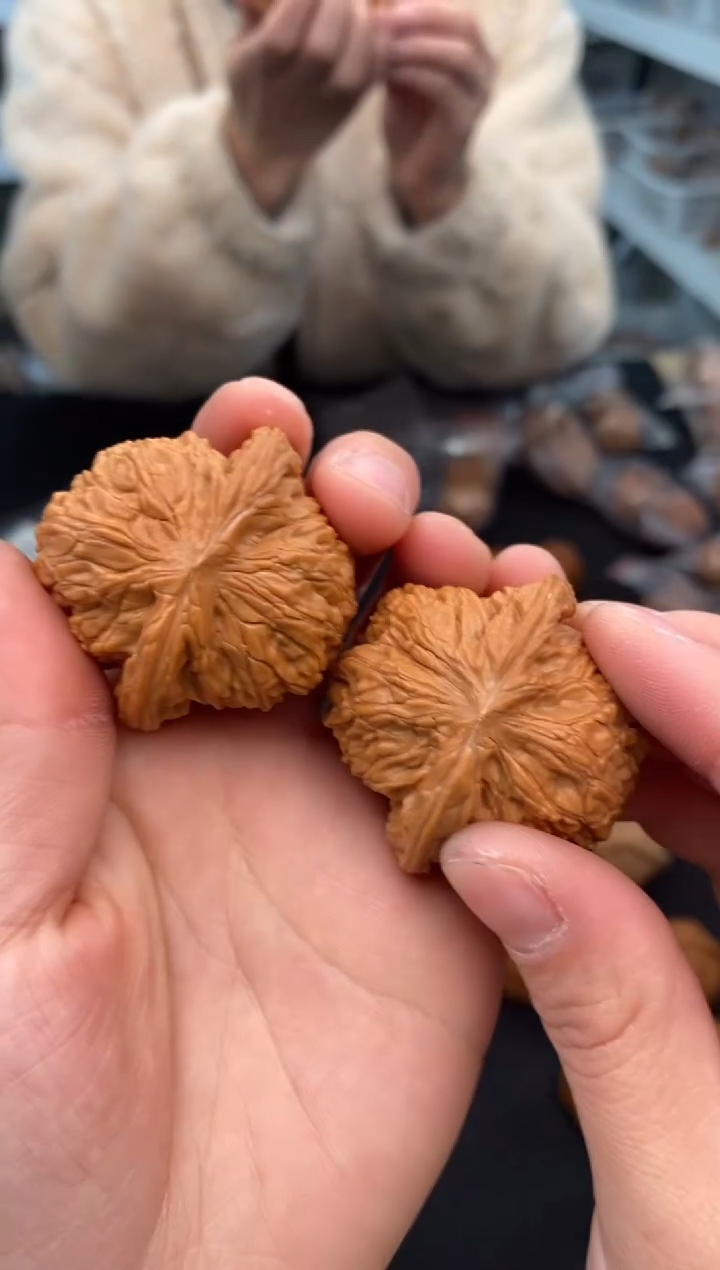 【闪购商品】文玩核桃把件山地磨40-t310