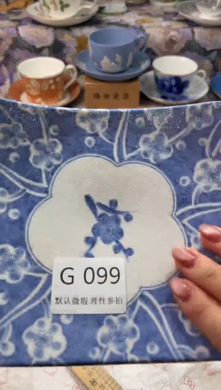 瓷片逗***豆G        099