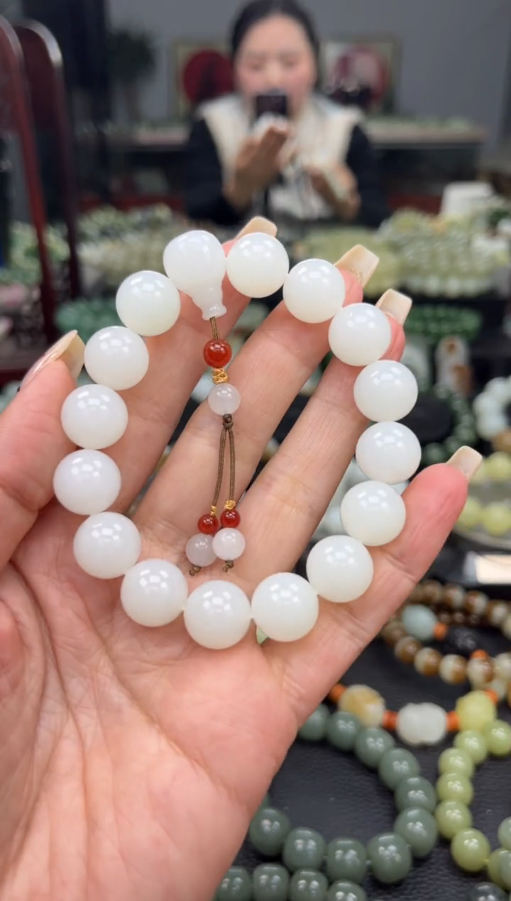 【闪购商品】和田玉手串未镶嵌新疆黑山白玉卡13