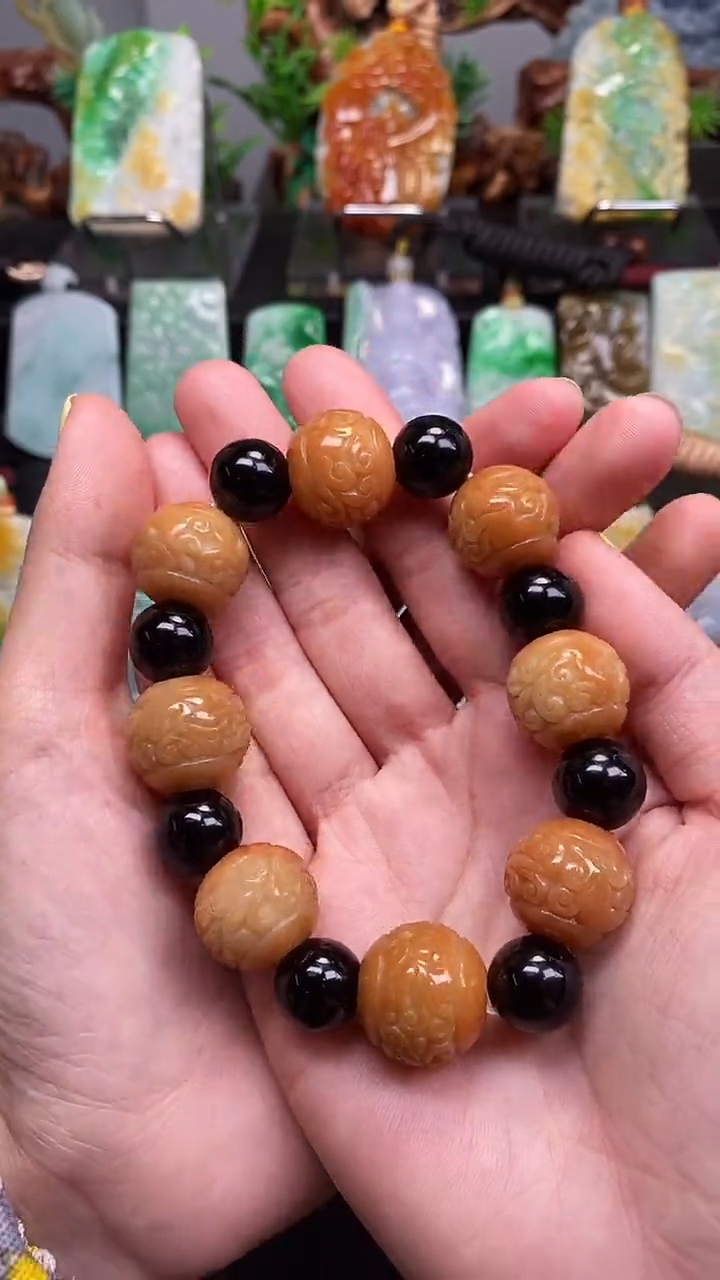 【闪购商品】翡翠颈饰未镶嵌 翡翠A货一物一证