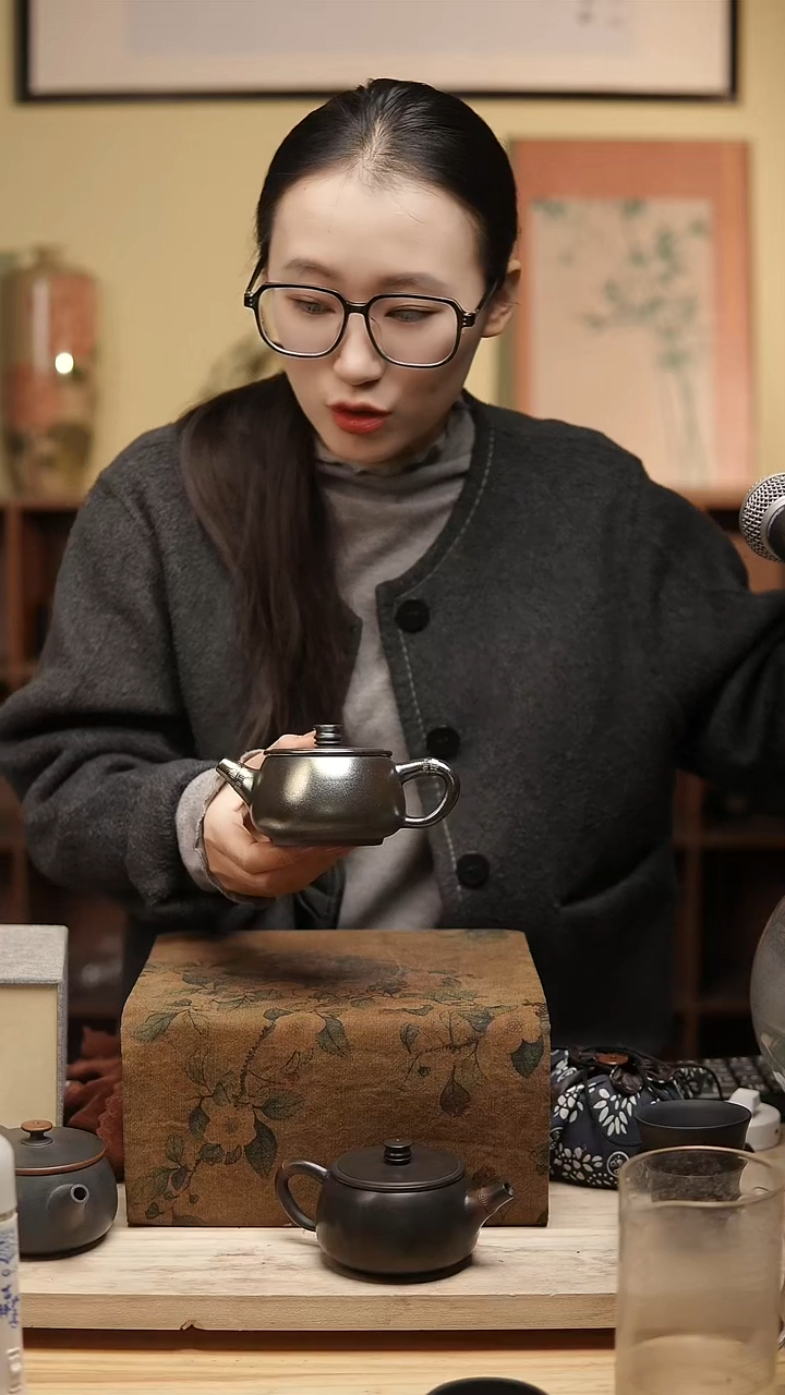 紫陶柴烧竹韵汉瓦壶