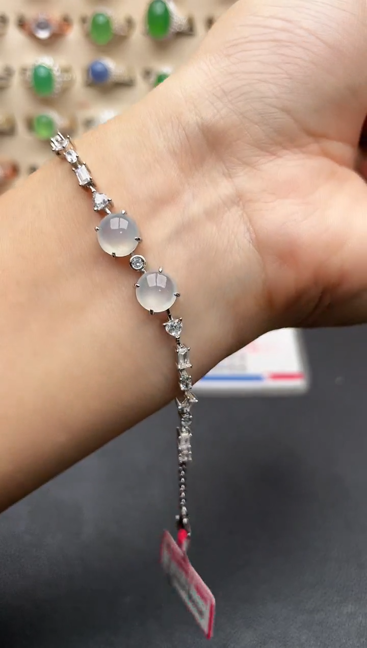 未镶嵌戒指翡翠一物一证一礼盒