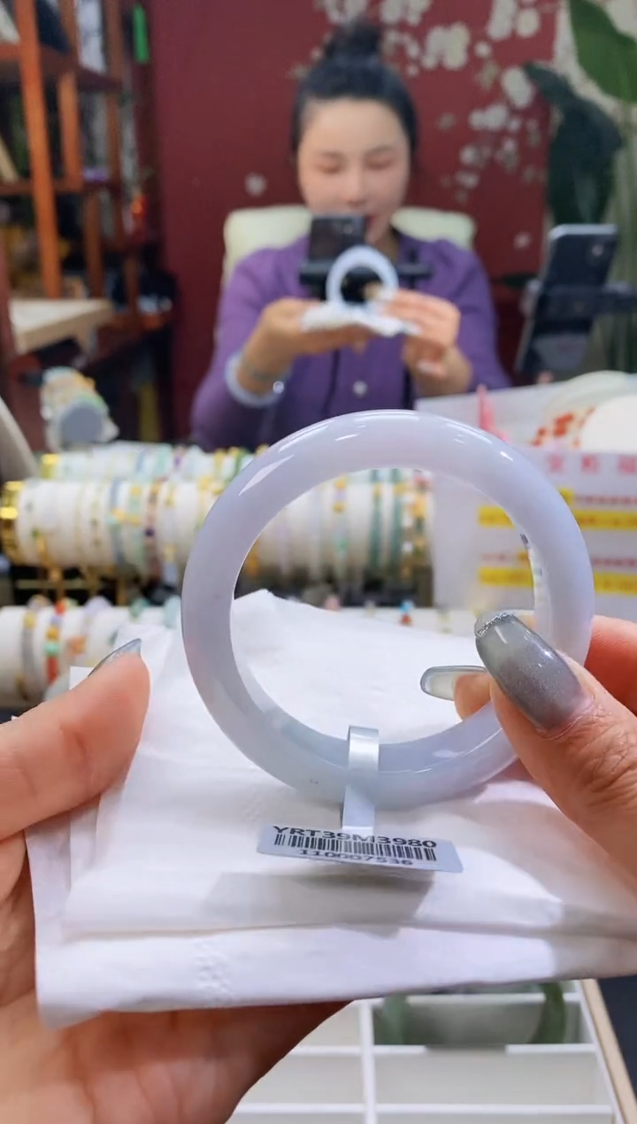 【闪购商品】翡翠手镯未镶嵌116圈口5354/12.6*8.7