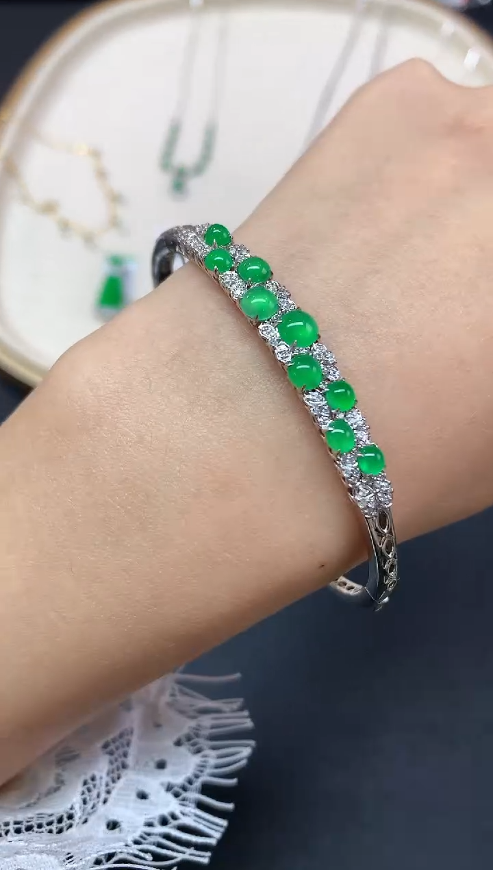 【闪购商品】翡翠手镯18K金镶嵌A73|19800