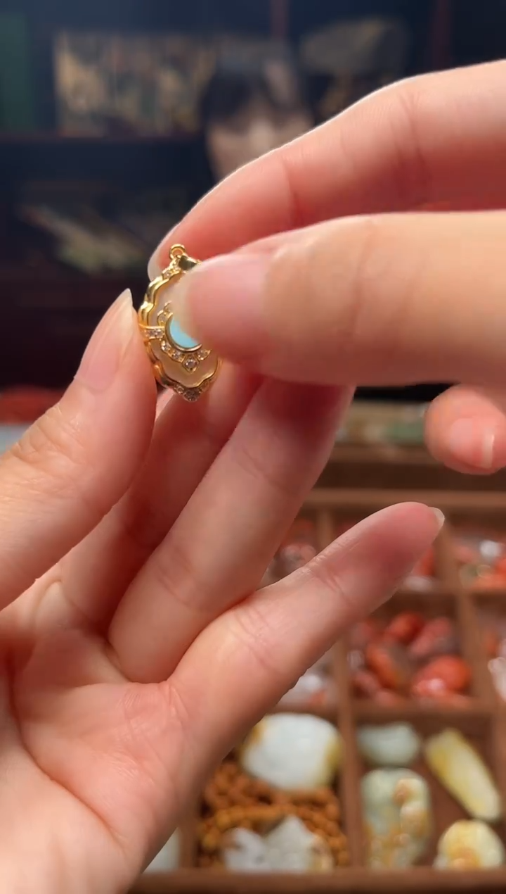 颈饰银S925镶嵌和田玉吊坠