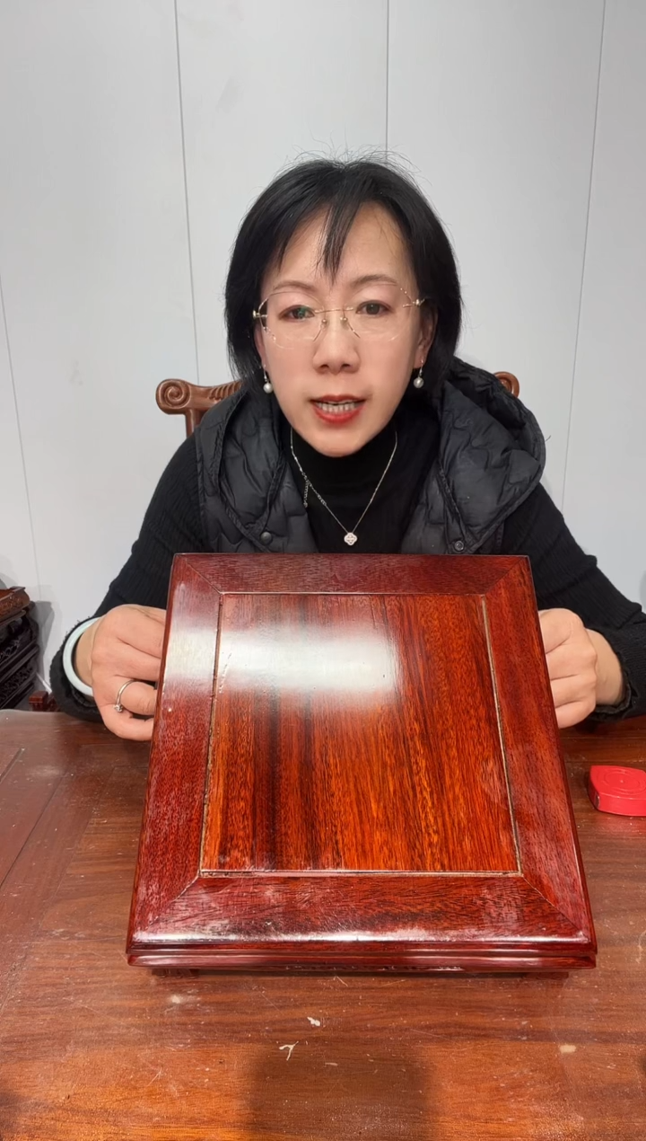 木 非花正方23*23*10.5