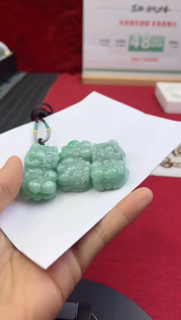 【闪购商品】翡翠挂件未镶嵌边城刀客/578792/多样性发一