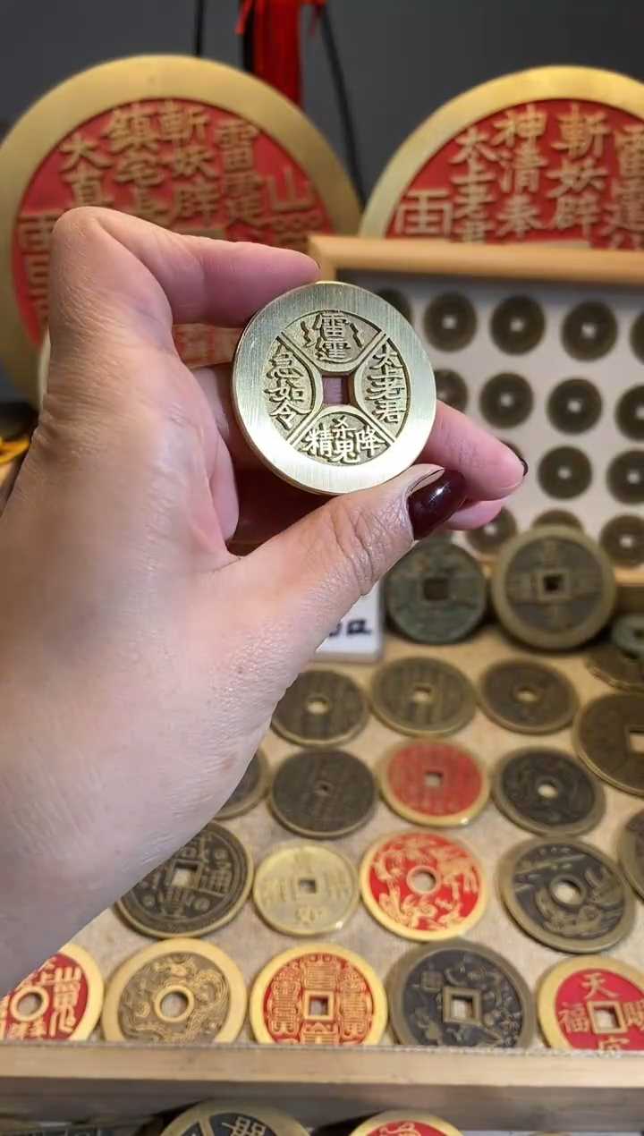 铜现代工艺品翻砂