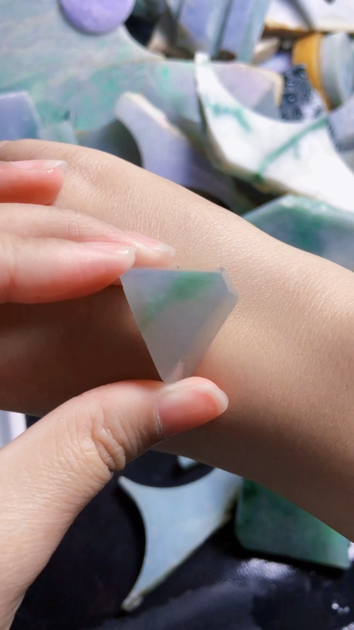 颈饰未镶嵌翡翠新店开业大优惠123