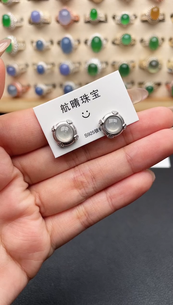 未镶嵌戒指翡翠一物一证一礼盒