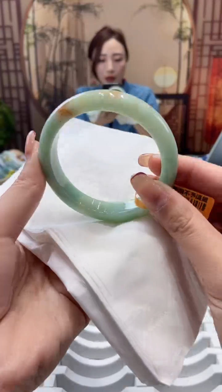 【闪购商品】翡翠手镯未镶嵌000010009