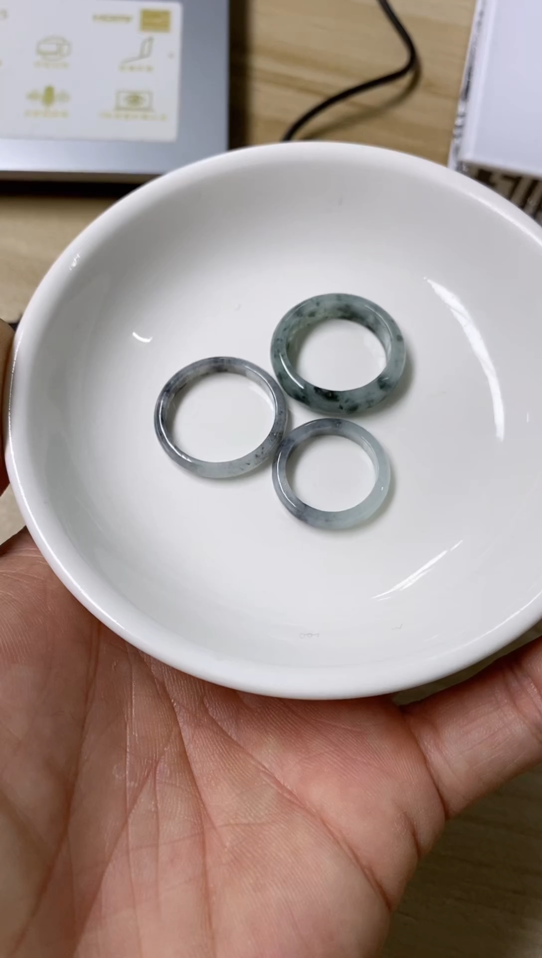 【闪购商品】翡翠颈饰未镶嵌天然缅甸翡翠A货戒圈