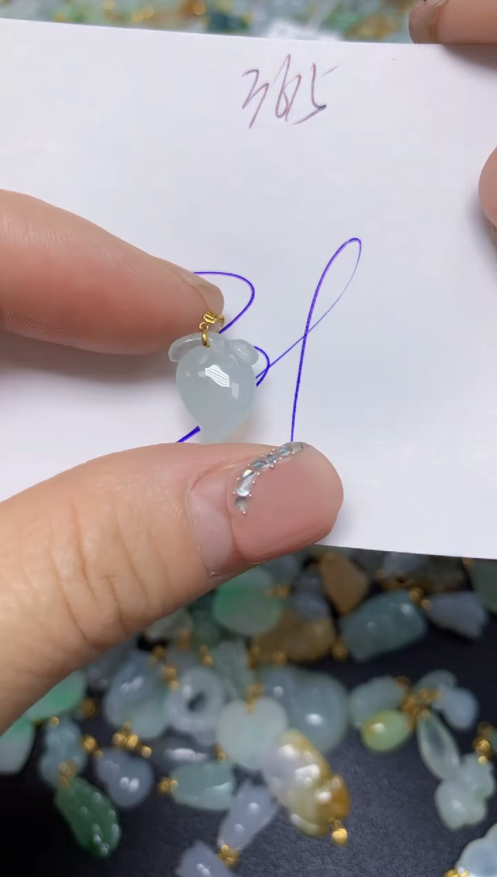 【闪购商品】翡翠挂件18K金镶嵌 天然翡翠A货