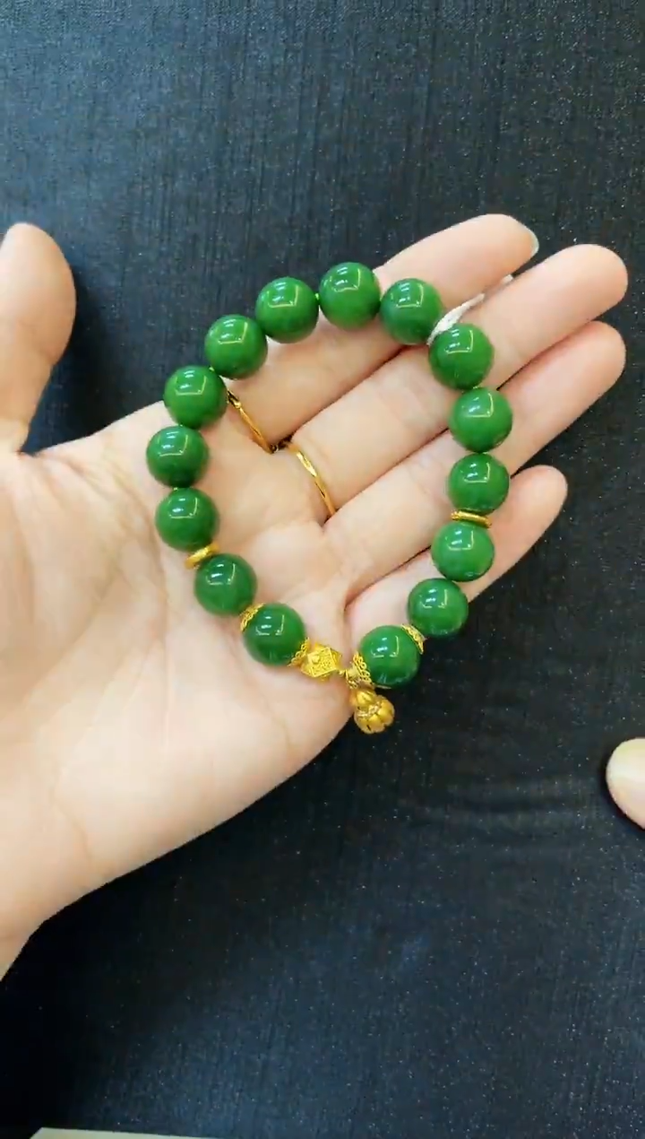 18K金镶嵌手串和田玉多样性发一