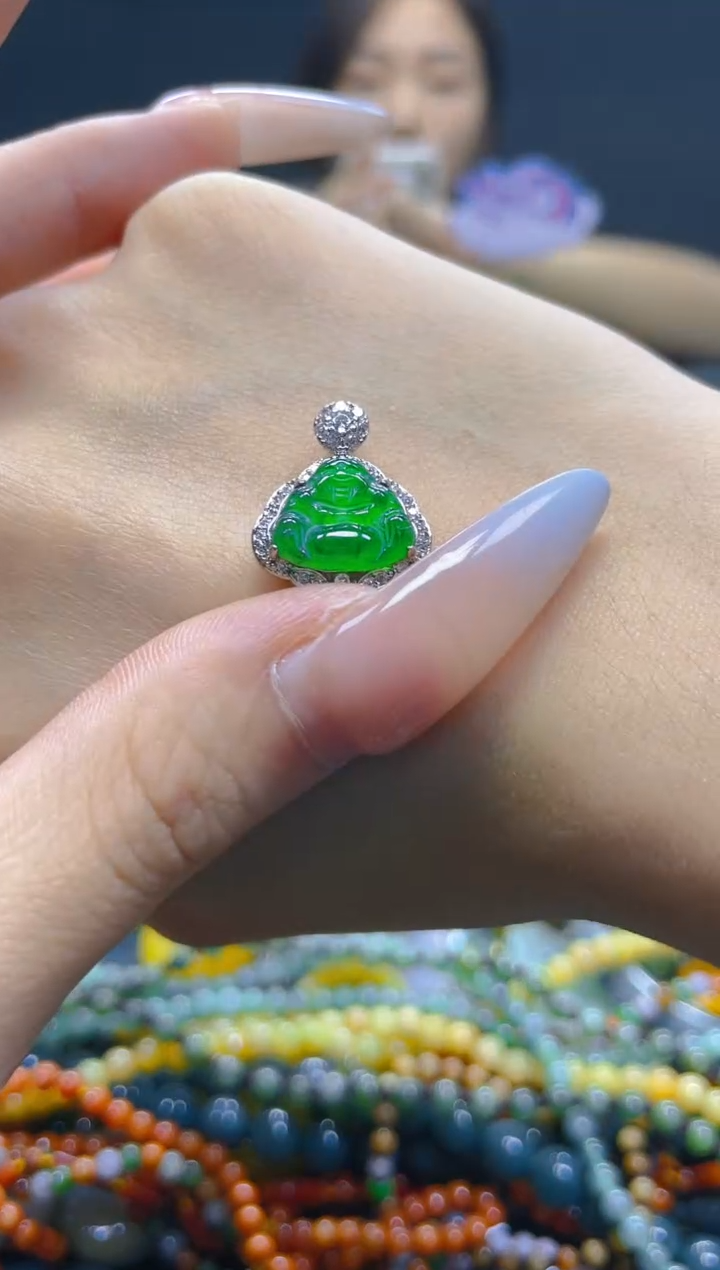 翡翠未镶嵌颈饰/M/翡翠A货，一件也是批发价