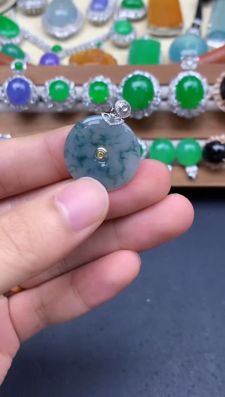 颈饰18K金镶嵌翡翠92-中国好珍宝