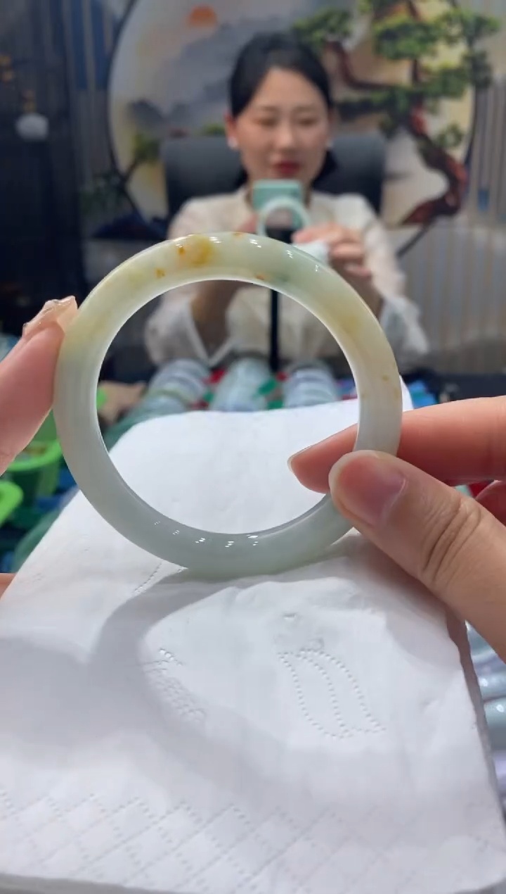 【闪购商品】翡翠手镯未镶嵌00003827