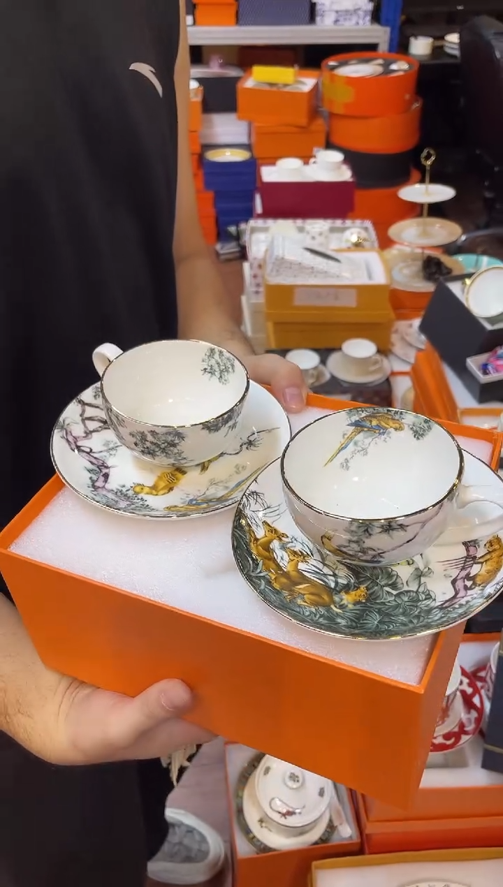 杯鸿辉家品牌瓷器，京东包邮！