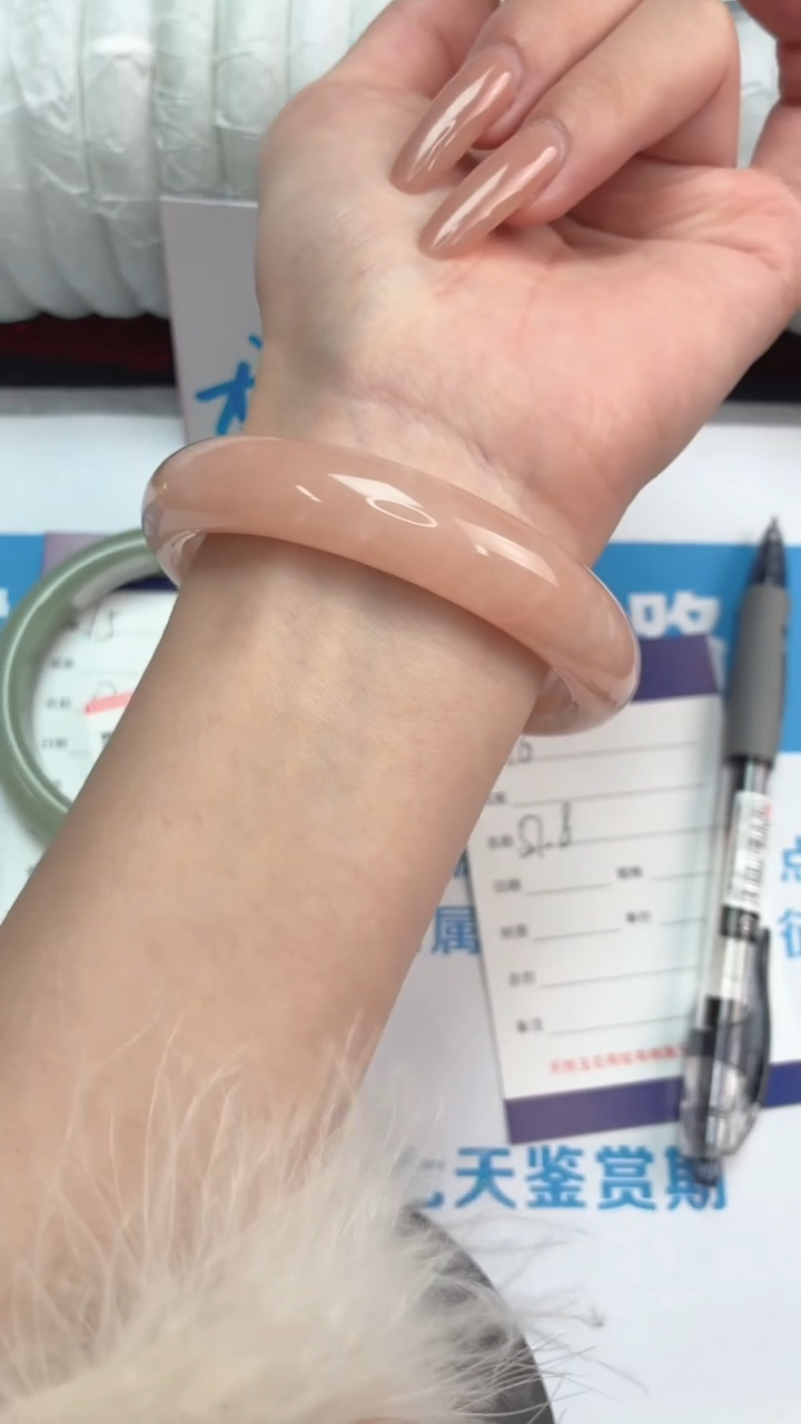 未镶嵌手镯石英质玉桃花酿16-圈口57.8-236