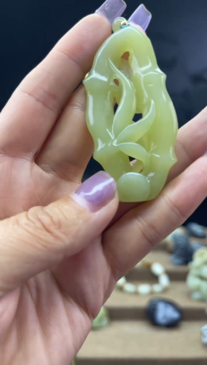 颈饰未镶嵌和田玉1