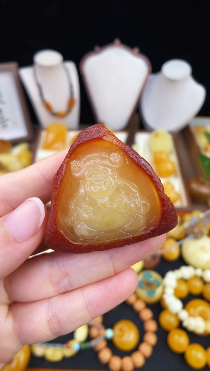 琥珀未镶嵌珠宝奇石豆***茶柒月
