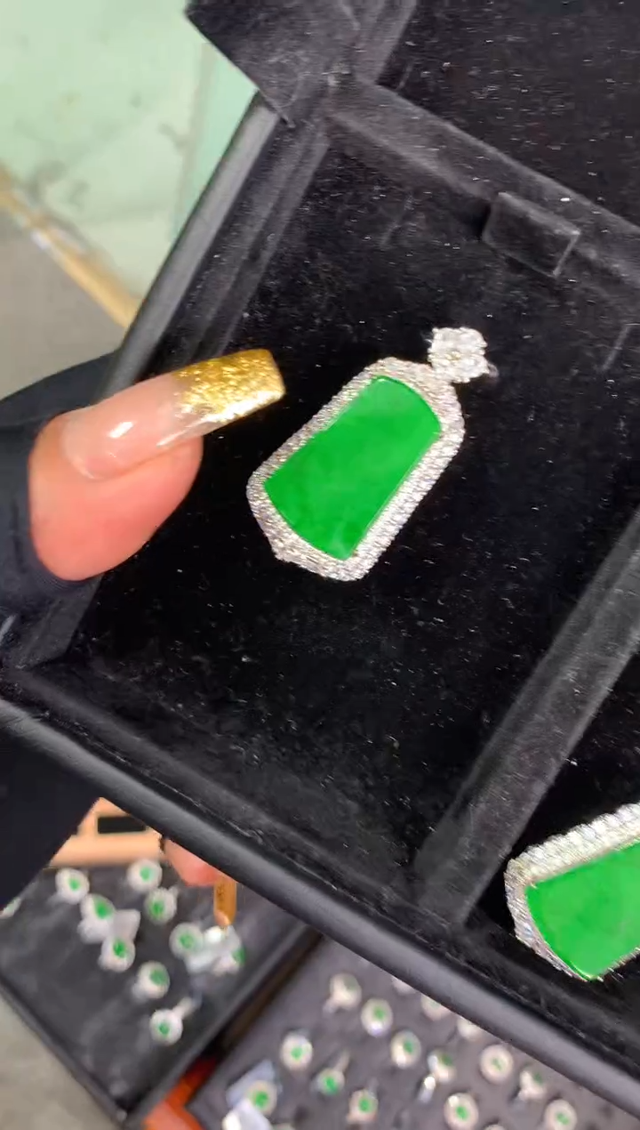 【闪购商品】定制翡翠未镶嵌33定制翡翠-多样性发货（发其一）