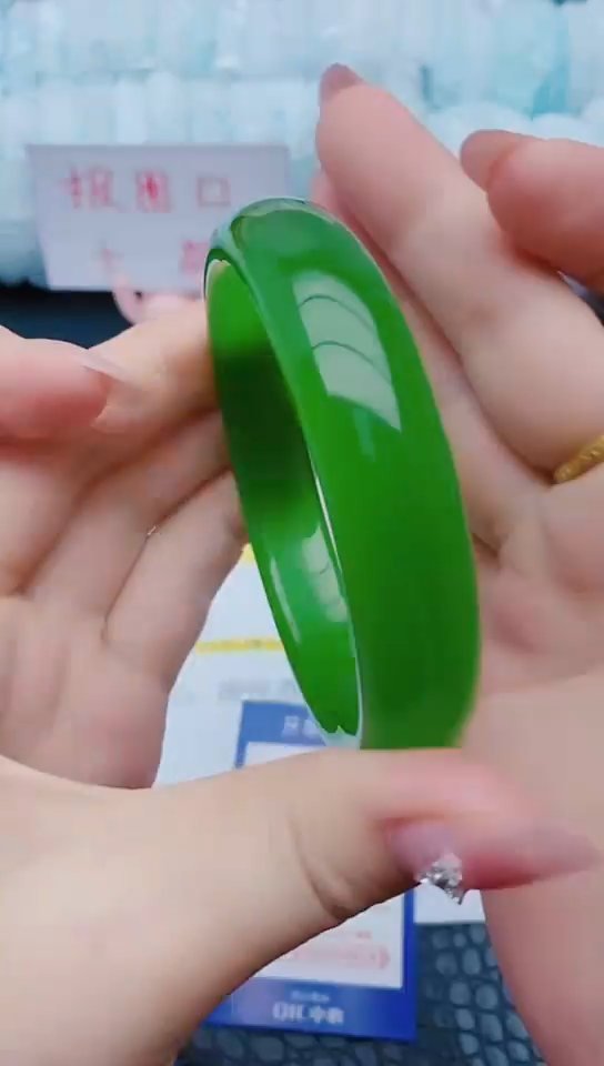 石英质玉手镯未镶嵌y93+64-65