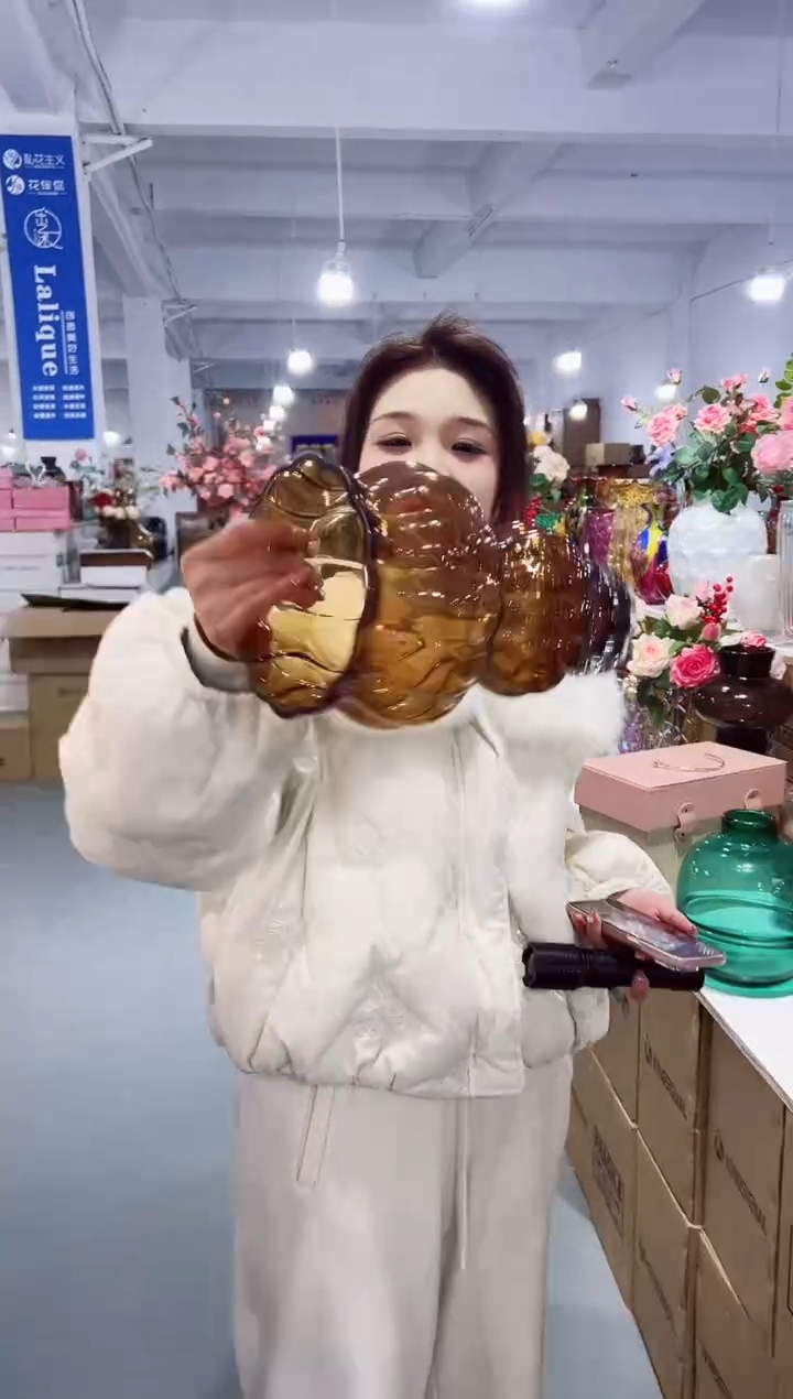 【闪购商品】玻璃乐之沭花瓶微瑕-9UOZ