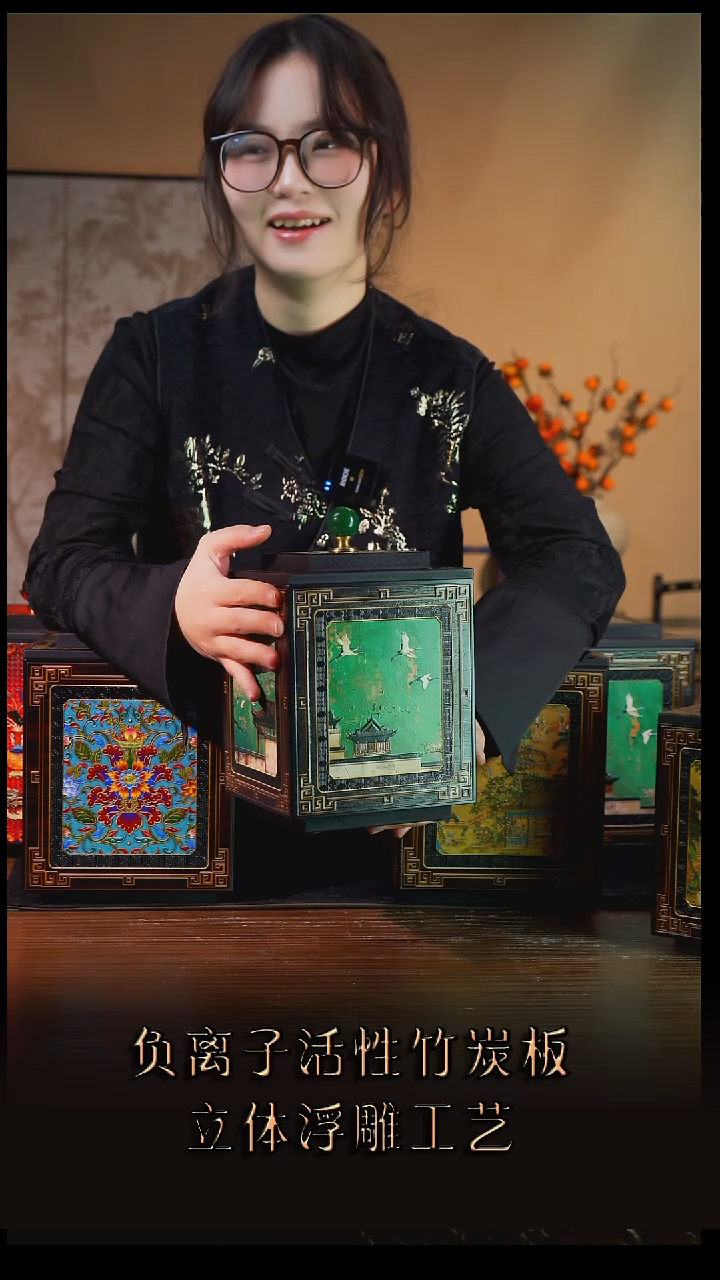 荀****）壹藏贰宝瑞鹤图图案15公分茶叶罐