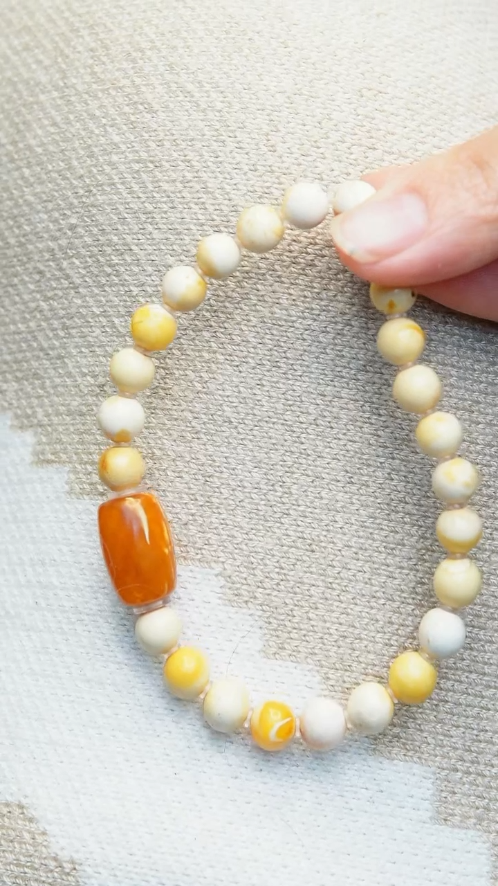 【闪购商品】琥珀裸石未镶嵌手串