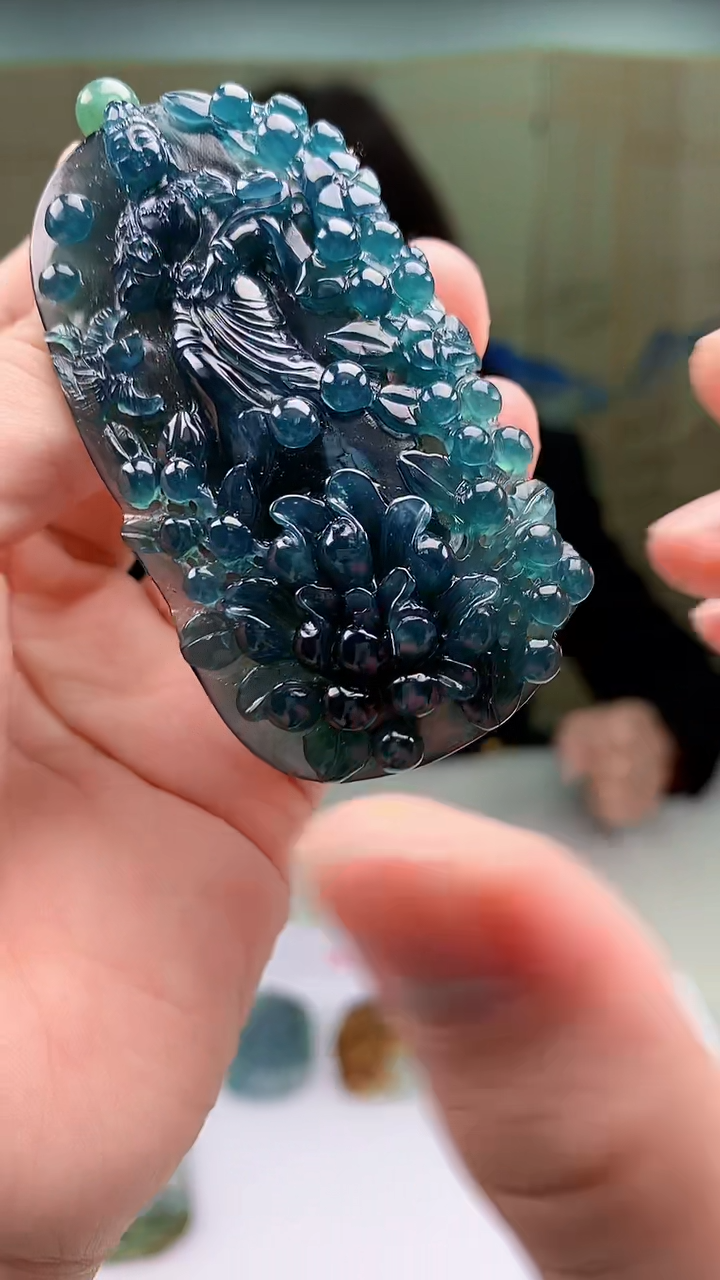 【闪购商品】定制翡翠未镶嵌4829bb-毛货挂件