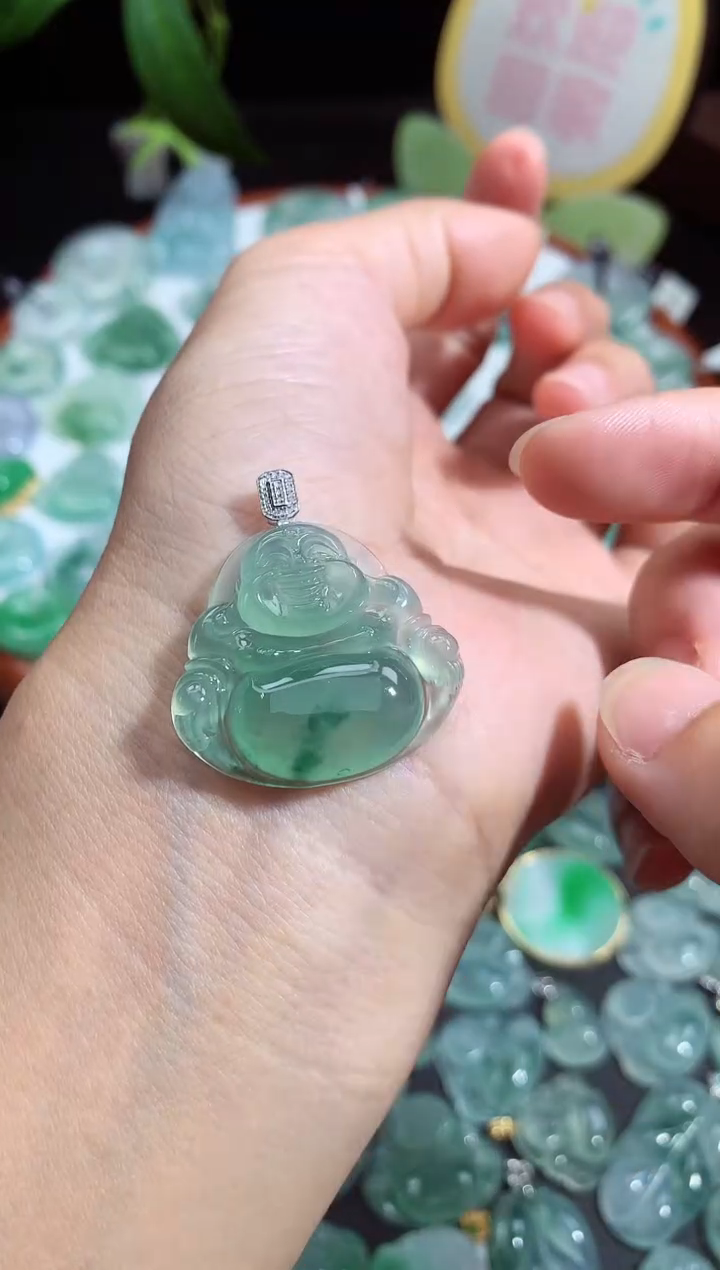 颈饰未镶嵌翡翠佛公