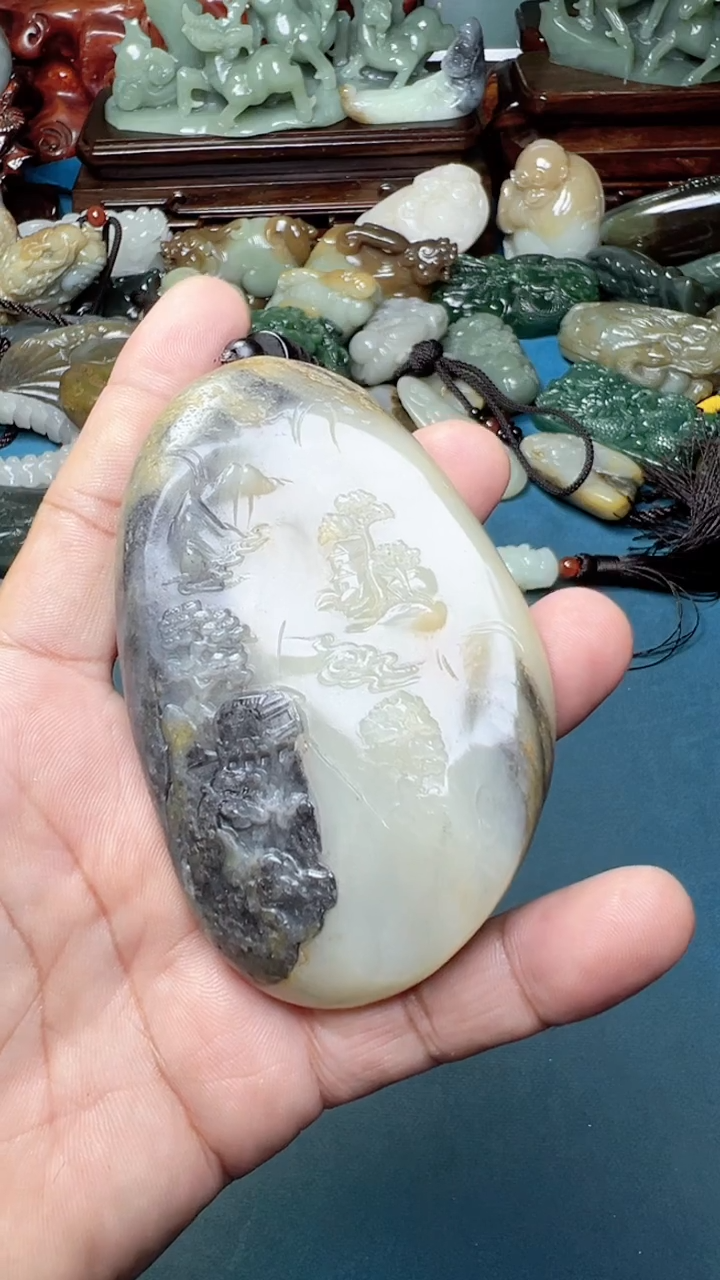 未镶嵌和田玉把件-